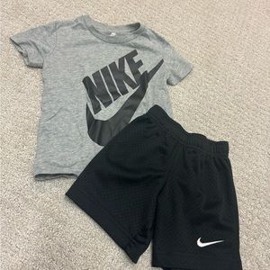 Toddler NIKE set size 2-3